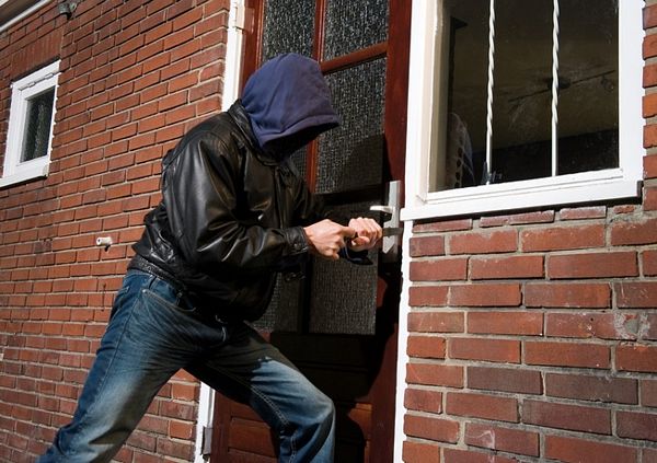 former-burglars-home-security